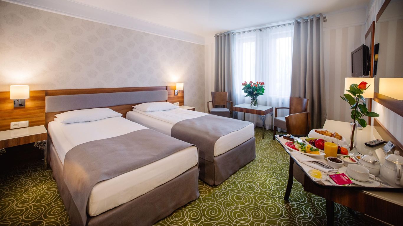 Hotel Lord - Warsaw Airport