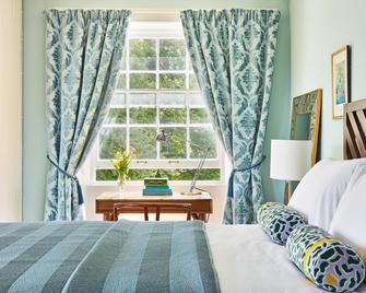 Harrabeer Country House - ילברטון - חדר שינה