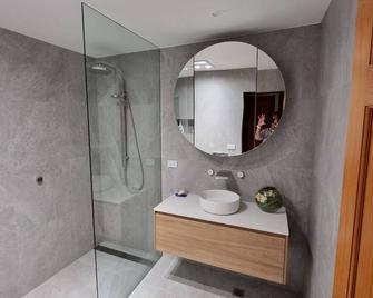 The Beach House Pambula Beach - Pambula - Bathroom