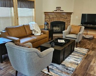 Beautiful Cozy Strawberry Az. Getaway - Strawberry - Sala de estar