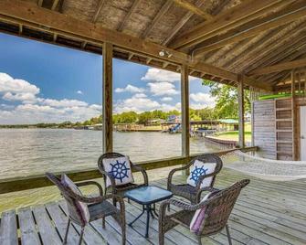 Luxury Lake Living - Open Boat slip, Great for Families - Livingston - Patio