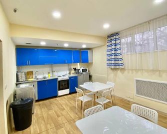 Alma-Ata Hostel - Almatý - Habitación