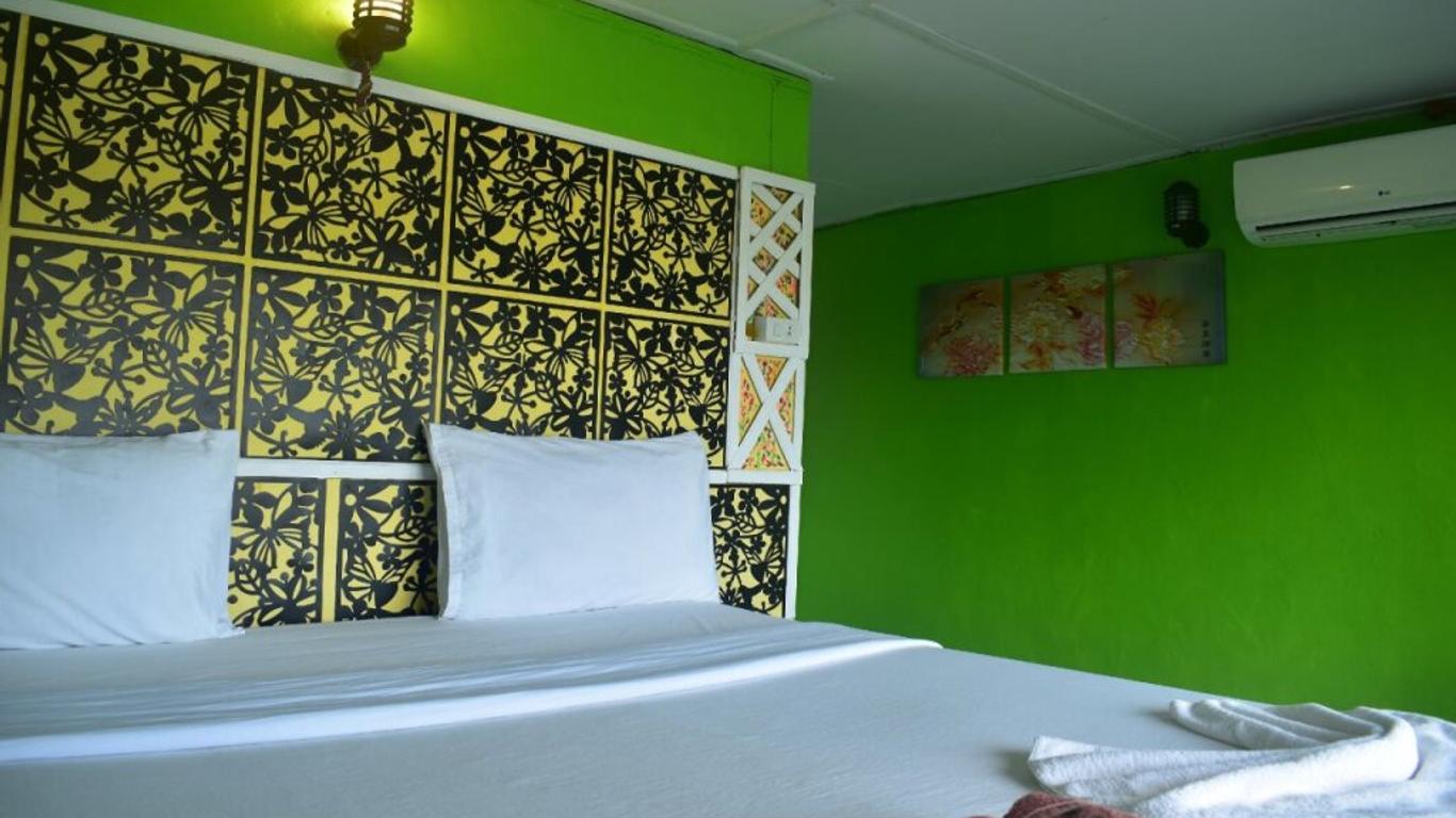 Phi Phi Beach Front Resort