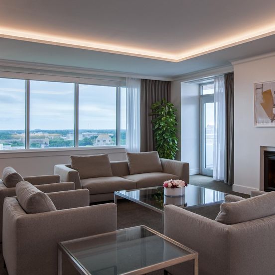 Living room view of Intercontinental Cleveland