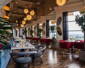 Kazakhstan Hotel - Almaty - Restaurant