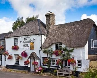 The Tradesman's Arms - Kingsbridge - Budova