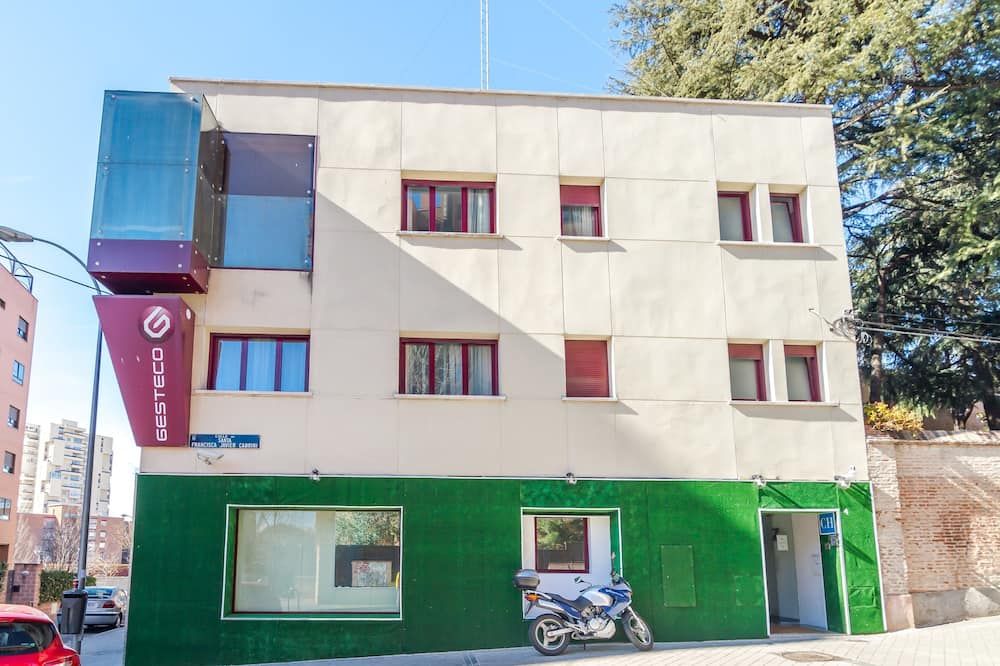 AYZ Javier Cabrini - Auto check-in property