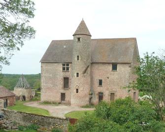Château de Clusors - Saint-Menoux - Habitación