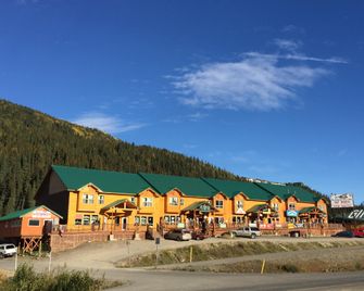Denali Rainbow Village RV Park and Motel - Denali Park - Gebäude