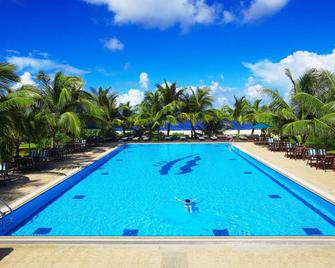 瑚湖爾島酒店 - 胡胡爾 - 馬利 - 游泳池