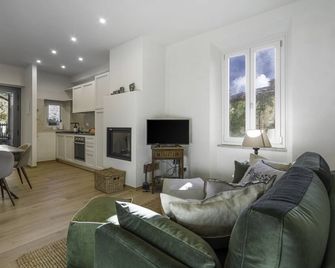 Il Nespolo Charming Apartment Fonterutoli - Monteriggioni - Living room