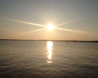Last Mountain Getaways-Units #1+#2-Regina Beach, Sk - Regina Beach - Playa