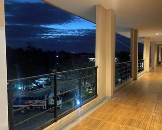 Bumnsaya Place - Nang Rong - Balcony