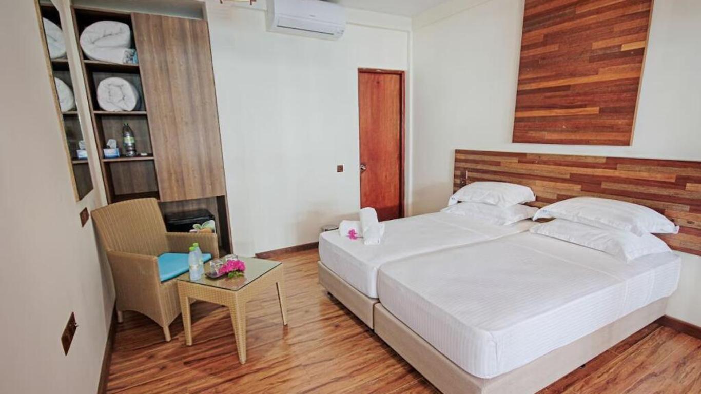 Kinan Retreat