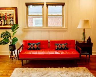 Townside Nook: 2-Blocks to Downtown Sparta - Sparta - Sala de estar