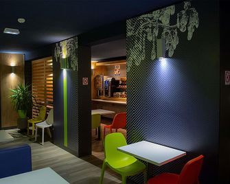 Ibis Budget Le Havre Les Docks - لو هافر - مبنى