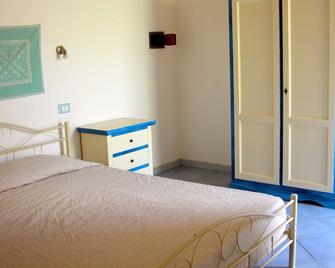 Addisora B&b With Swimming Pool - Orosei - Camera da letto