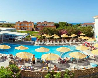 Cavo D'oro Resort - Kalamaki