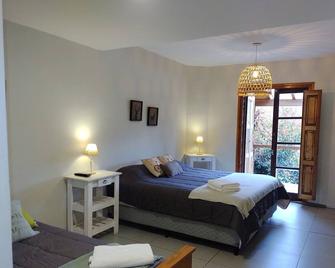 Hosteria Bajo Cero - Villa La Angostura - Bedroom