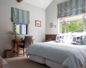 Orokawa Bay Retreat - Waihi - Bedroom