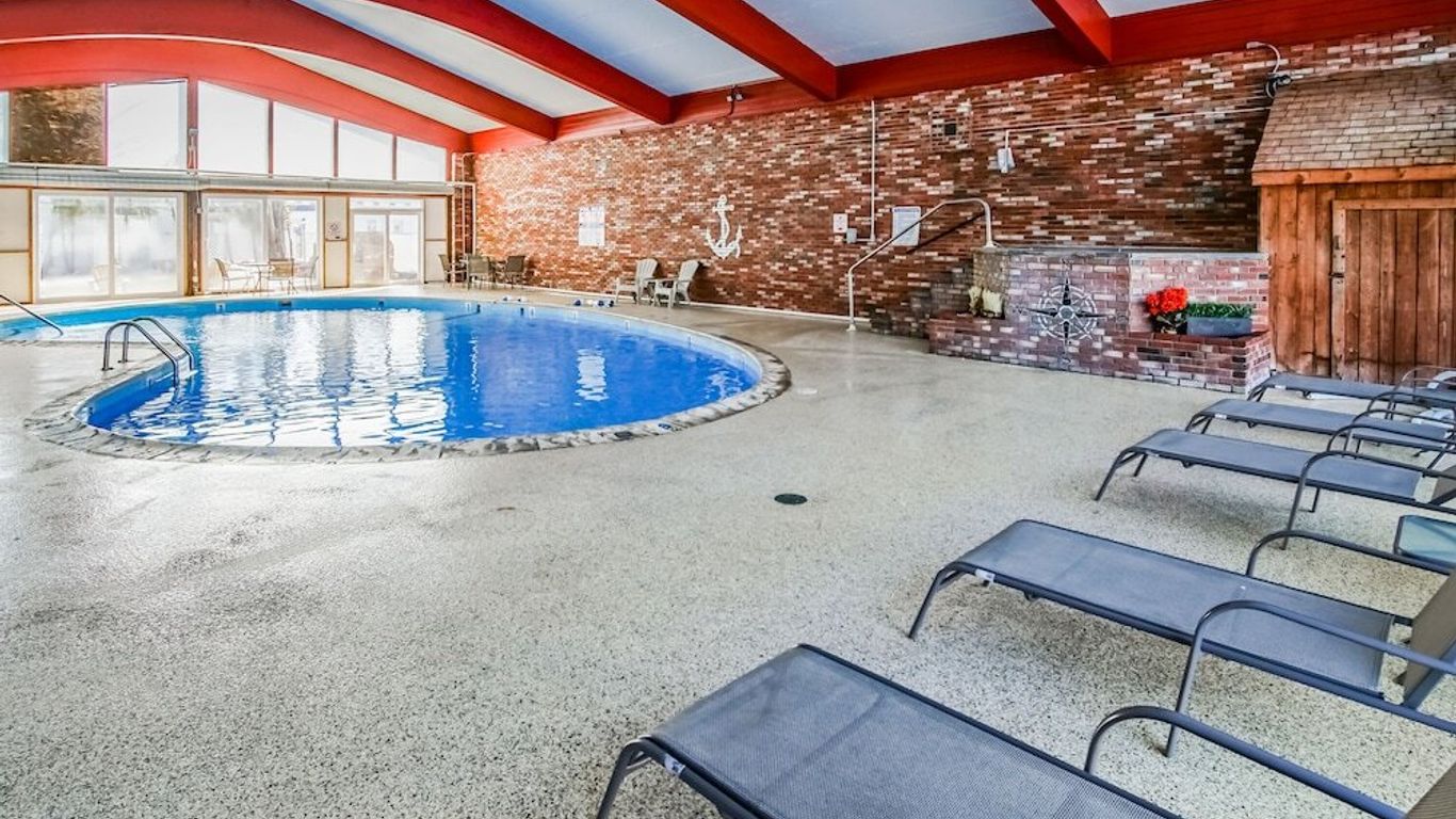 Courtyard by EVRentals