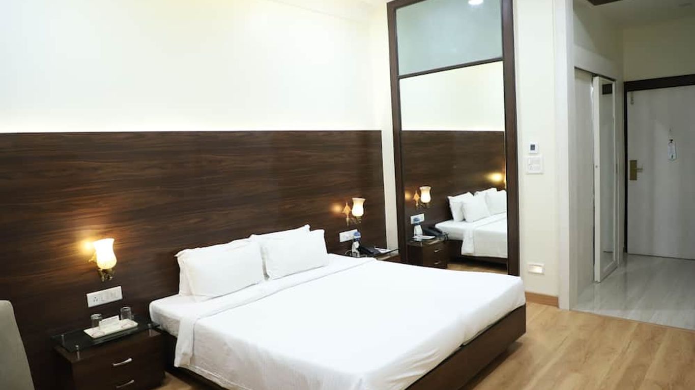 Grand Heritage Narmada Jacksons