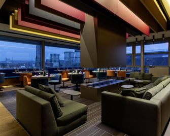 b'mine Düsseldorf - דיסלדורף - טרקלין