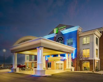 Holiday Inn Express & Suites Richmond By IHG - Richmond - Rakennus