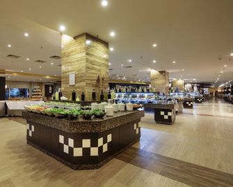 Crystal Admiral Resort Suites & Spa - Kizilagaç - Recepción