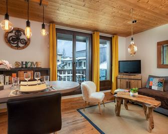Chamonix Sud - Bâtiment Iris 359 - Happy Rentals - 夏蒙尼-勃朗峰 - 客廳