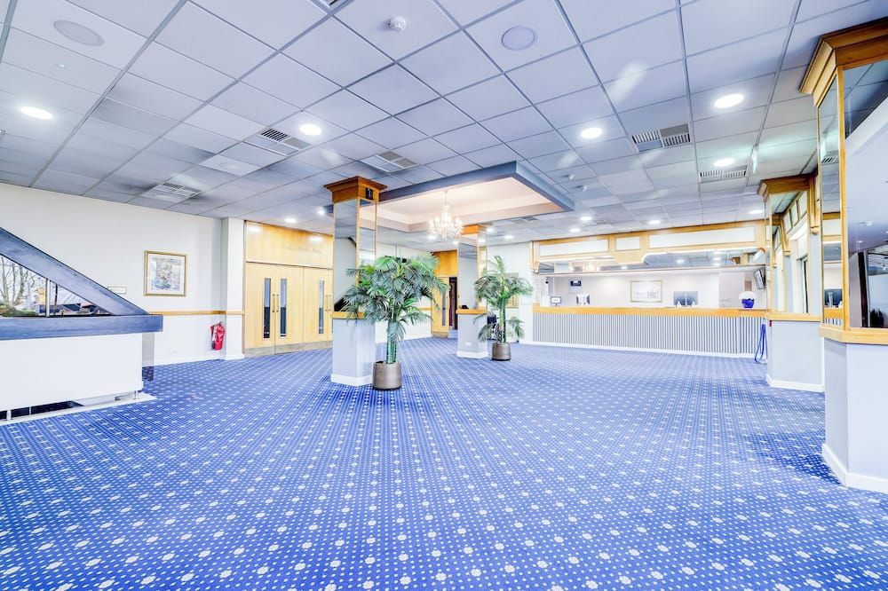 OYO The Chiltern Hotel