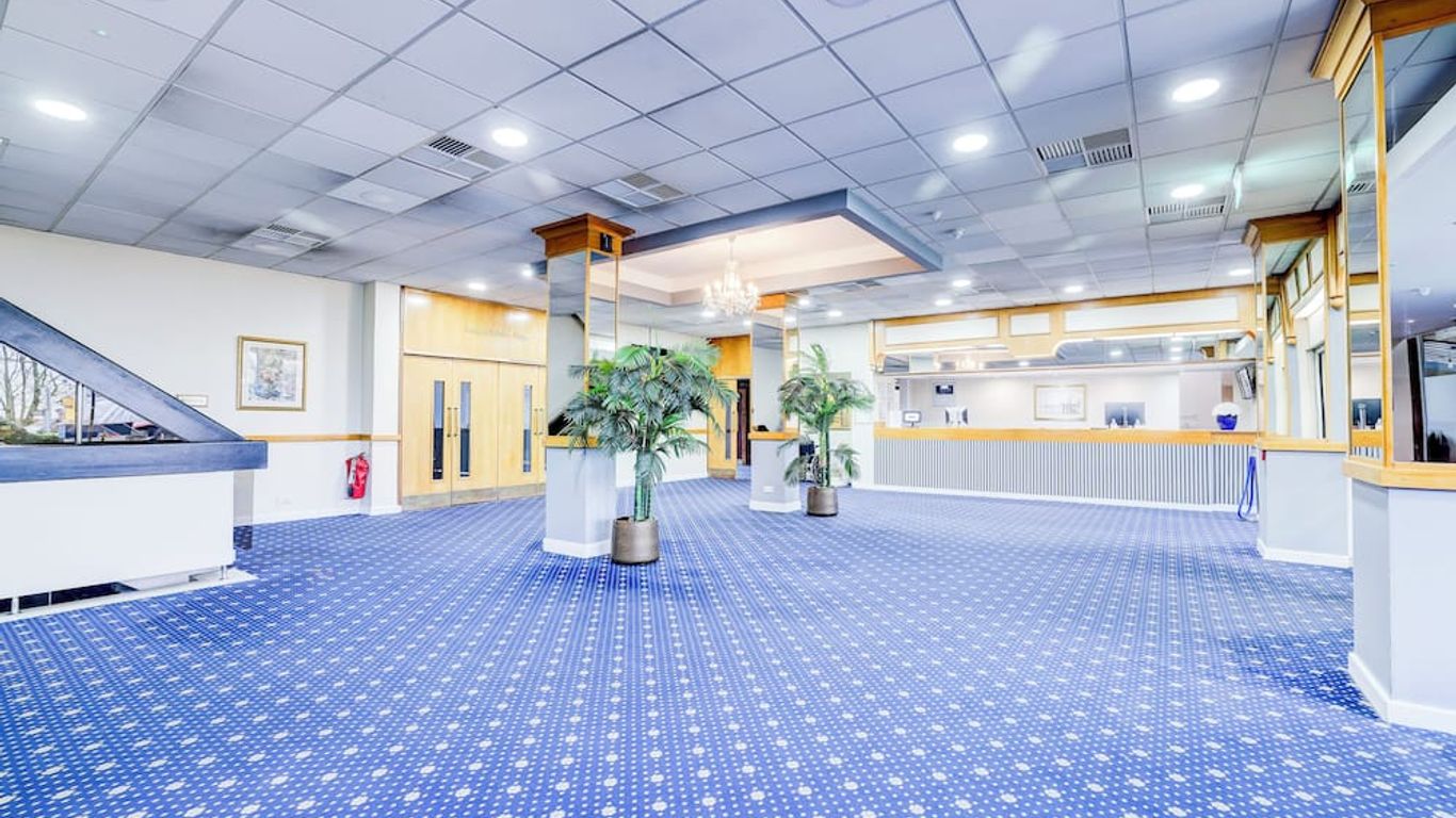 OYO The Chiltern Hotel