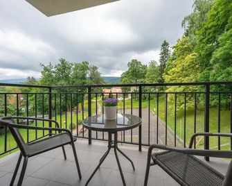 Rentplanet - Apartamenty Mickiewicza - Szklarska Poręba - Balcony