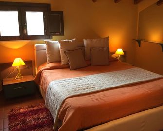 Vacation residence with apartments on the beautiful east sicilian coast - Fiumefreddo di Sicilia - Ložnice
