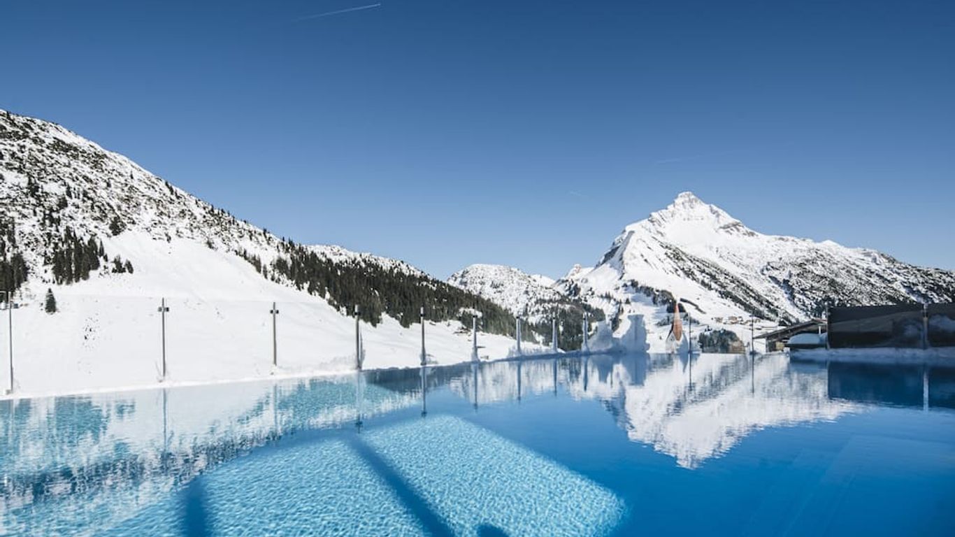 AlpenParks Hotel & Apartment Arlberg Warth mit Pool