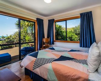 'Time Out' Beach Front getaway with amazing sea views - Wallingford - Schlafzimmer