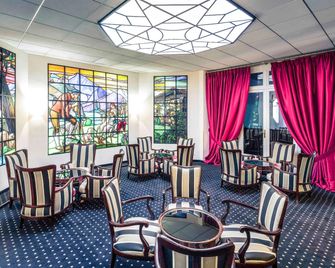 Hôtel Mercure Lourdes Impérial - Lourdes - Edificio