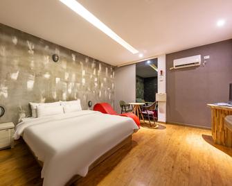 Java Hotel - Daejeon - Bedroom