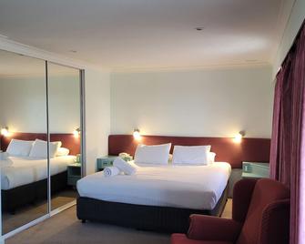 SureStay Hotel by Best Western The Clarence on Melville - Albany - Schlafzimmer