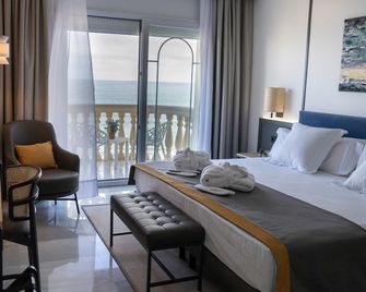 URH Sitges Playa - Sitges - Schlafzimmer