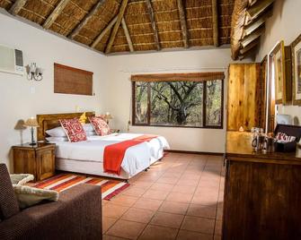 Boulders Safari Lodge - Malelane - Bedroom