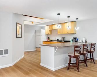 Santa Clara Spacious 1Br Studio I Free parking - Santa Clara - Bedroom