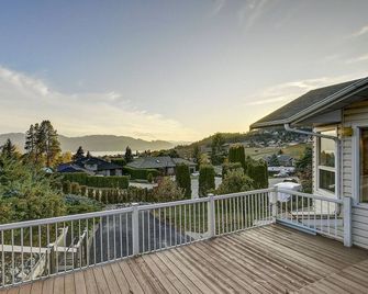 Room In Rodee Homestay, B&B - West Kelowna - West Kelowna - Balkon