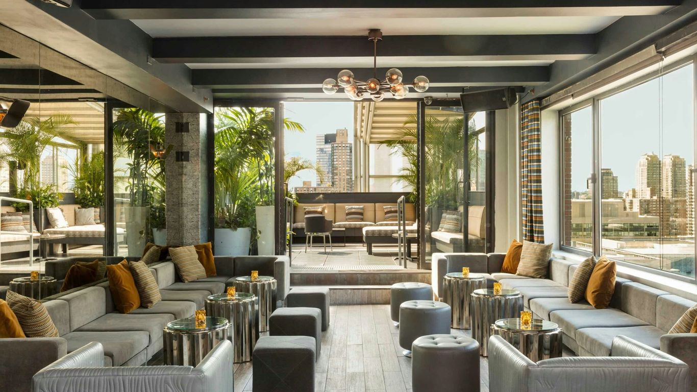 إمباير هوتل