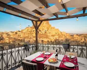 Portal Cappadocia Hotel - Ortahisar - Balcón