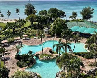 Marianas Beach Resort - Garapan - Pileta