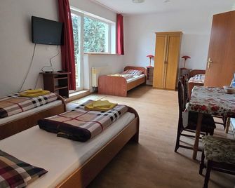 Agroletnica Country house - Świdnica - Schlafzimmer