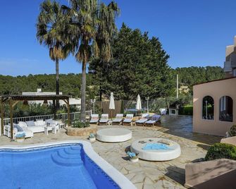 Holiday house for 10 persons approx. 300 qm in Portinatx, Ibiza (North coast of Ibiza) - Sant Joan de Labritja - Pool