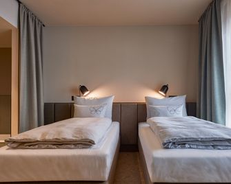 Cocoon Salzburg - Salzburg - Bedroom