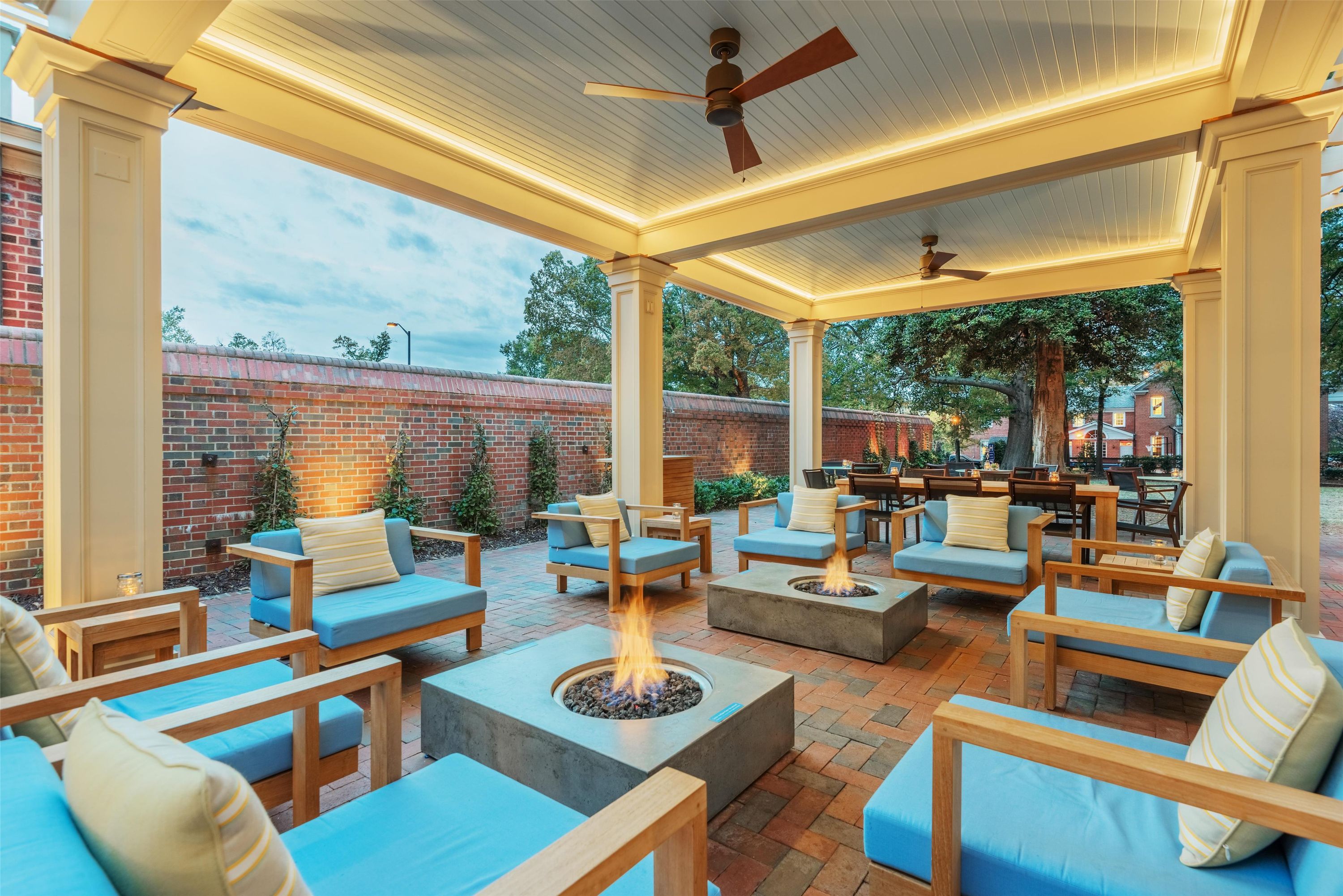 The Carolina Inn, a Destination by Hyatt Hotel - Chapel Hill - Lounge